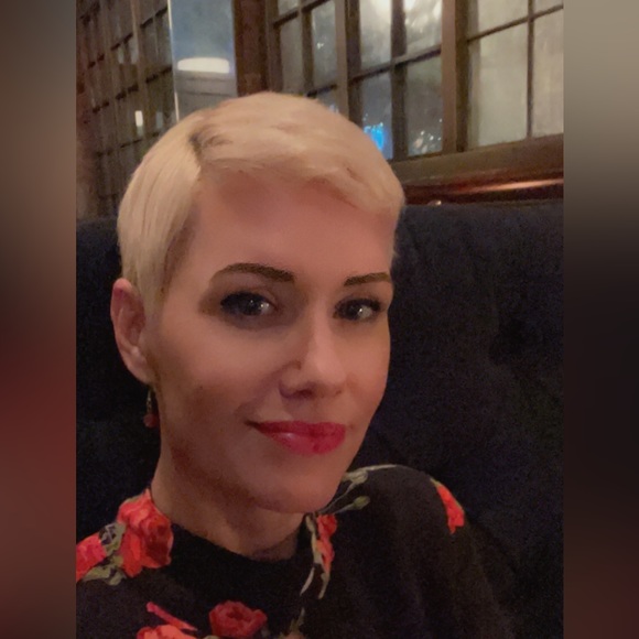 Meet your Posher, Brenna - Picture 11 of 13